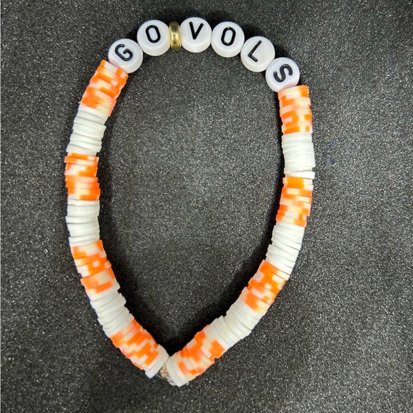 University of Tennessee - Knoxville (Go Vols) Heishi Bracelet - Picture 6 of 7